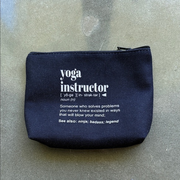 Yoga Instructor Pouch - Picture 1 of 4